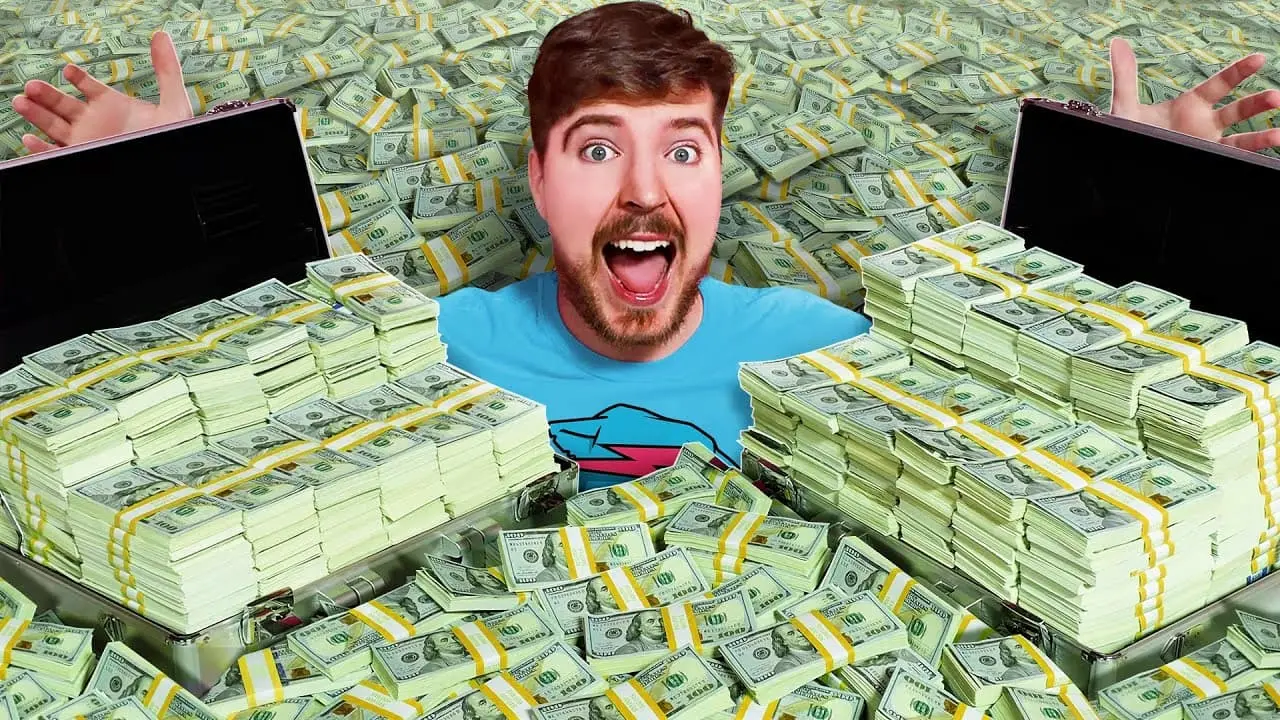 Vidéos pharaoniques et polémiques: qui est MrBeast, le roi de Youtube qui passionne aussi les Français?